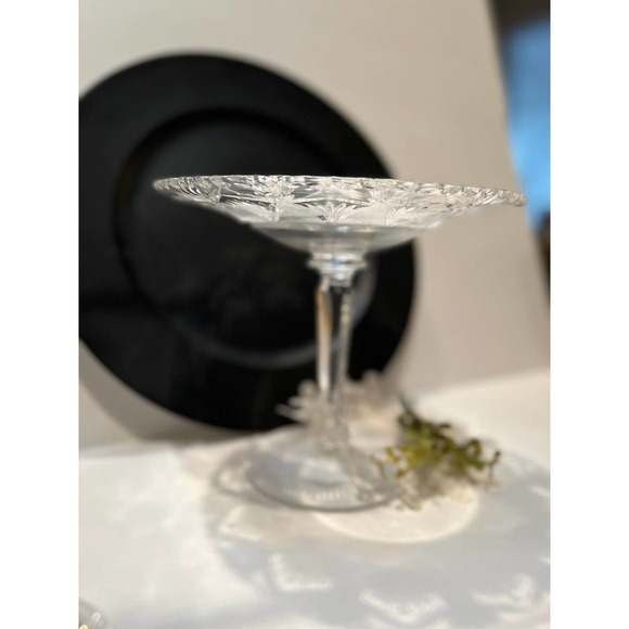 Elegant Vintaged Cut Crystal Round Compote/Candy Dish - Picture 3 of 3